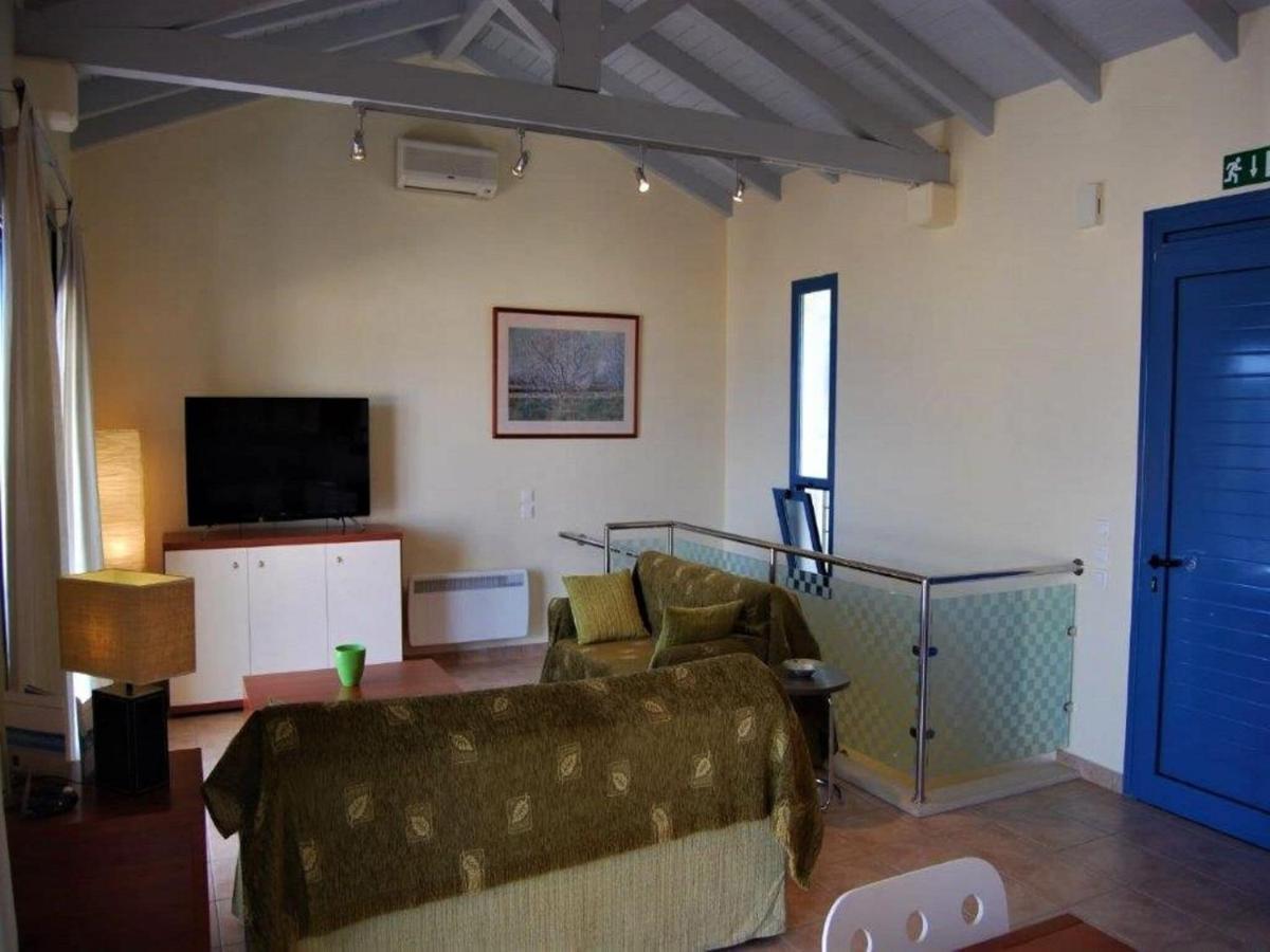 Bohemia Beach House Comfortable Villa On The Beautiful North East Coast Mparmpati Eksteriør billede